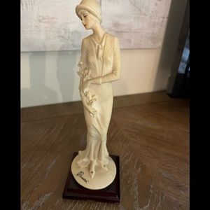 Giuseppe Armani Collector Figurine